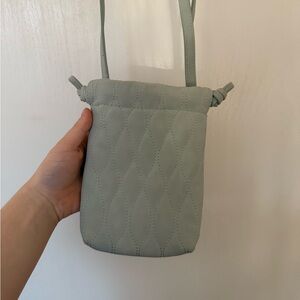 Elegant Light Green Quilted Women's Bag